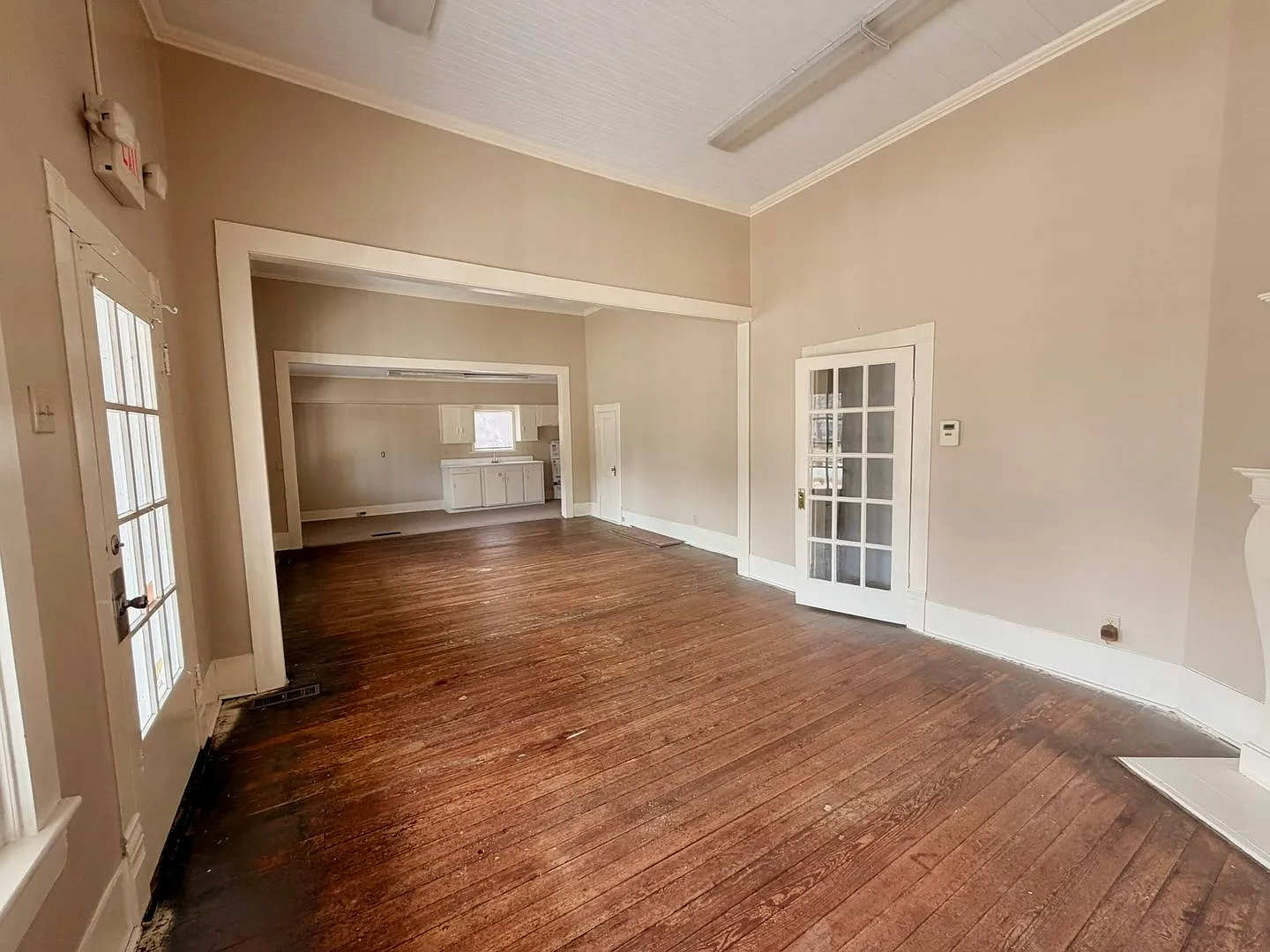 227 South Zetterower — Photo 2