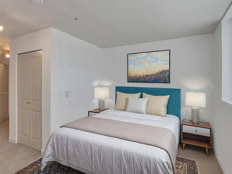 300 110th Ave NE #605 — Photo 15