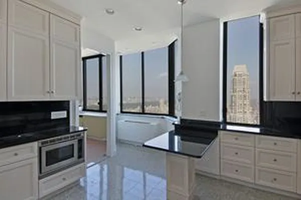 Rented by Douglas Elliman | media 41