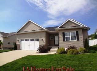1605 Wolf Dr NW, Cedar Rapids, IA 52405