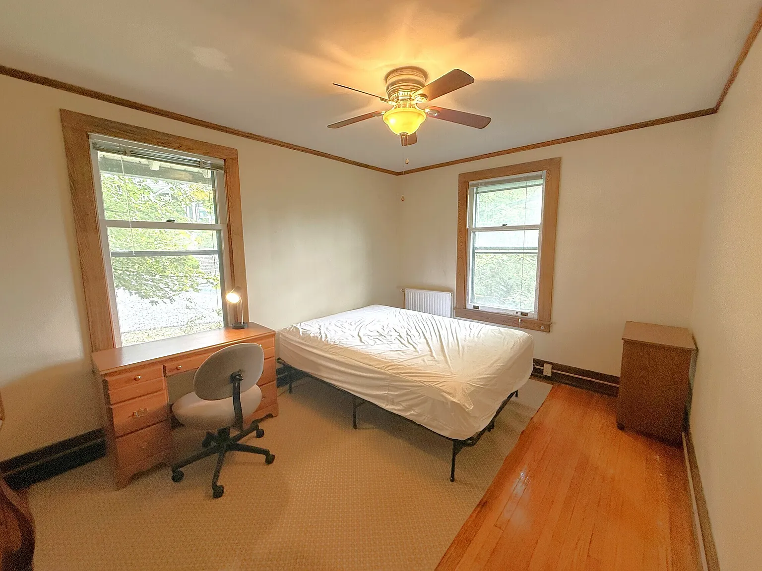 Fully Furnished 6 Bdrm Apt at the Spring Lane Mansion. $975/Room — Photo 4
