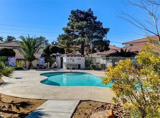 6729 W Charleston Blvd APT 4, Las Vegas, NV 89146