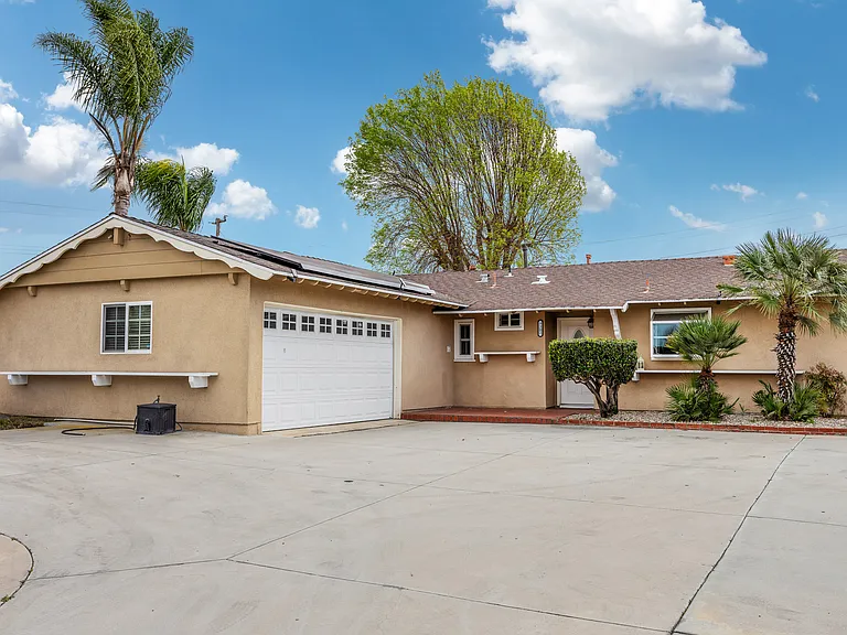 9302 Tina Way — Photo 13