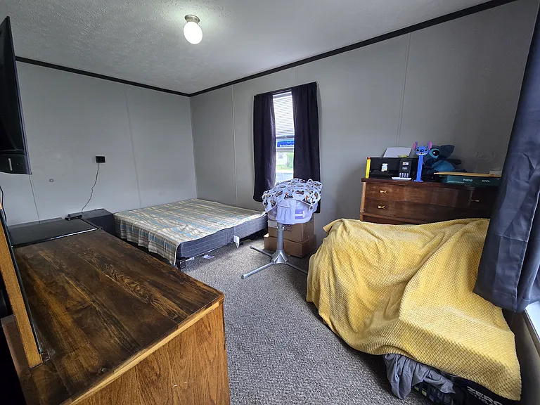 1807 Meyer St — Photo 6