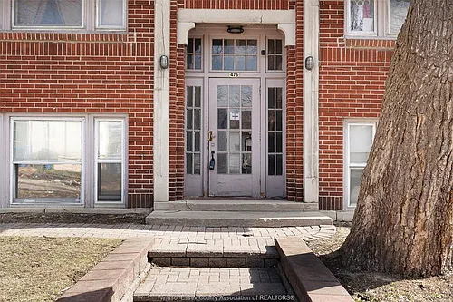 476 Parent Ave #7 Photo 1