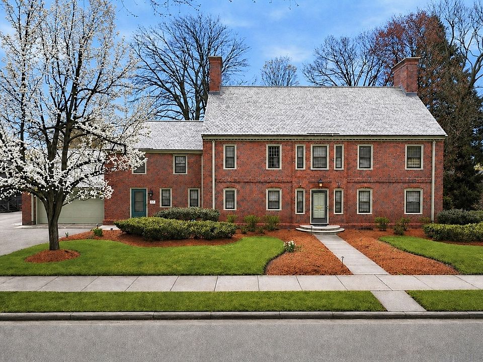 1st image of 81 William St