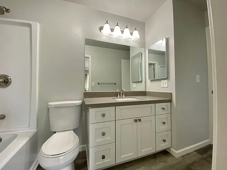 Adobe Creek Apartments — Photo 18