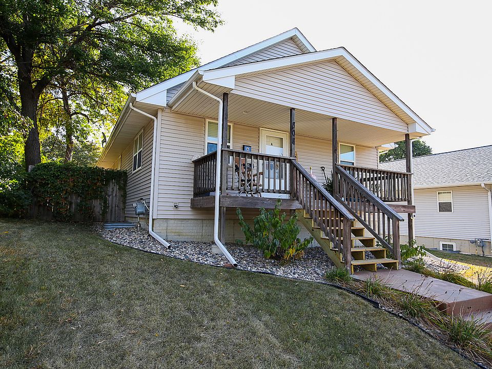Property is a duplex, with top and bottom units
