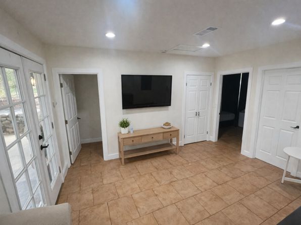2011 8th St Unit A