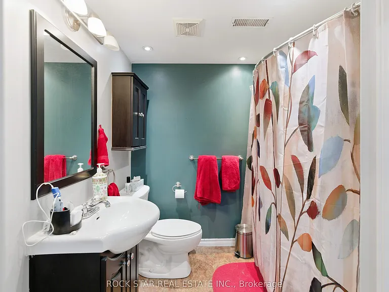111 Britten Close #BASEMENT — Photo 15