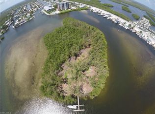 9 Hopi Ln, Fort Myers Beach, FL 33931