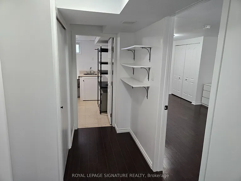 2026 Fontwell Cres #B — Photo 13