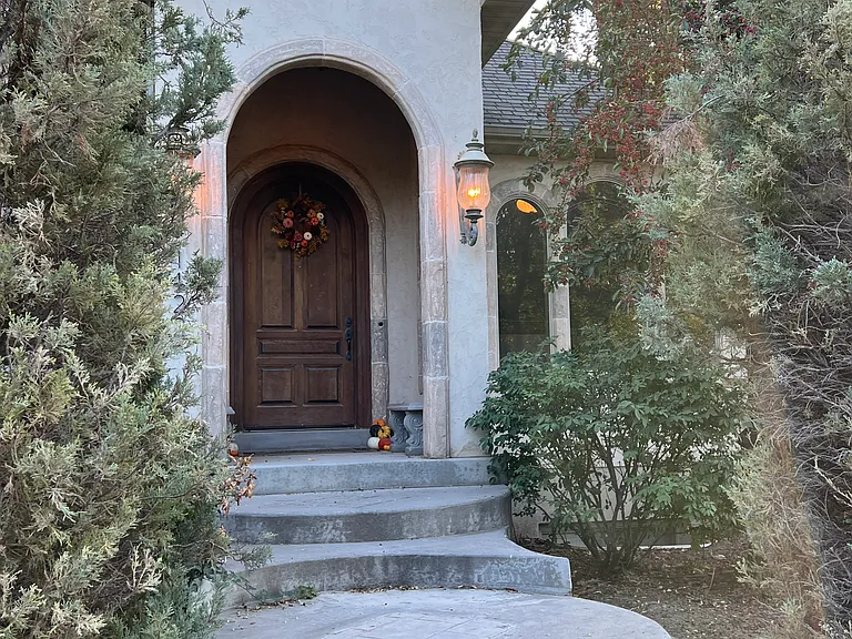 1422 E 1700 S — Photo 115