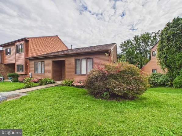 5420 Pinehurst Dr, Wilmington, DE 19808