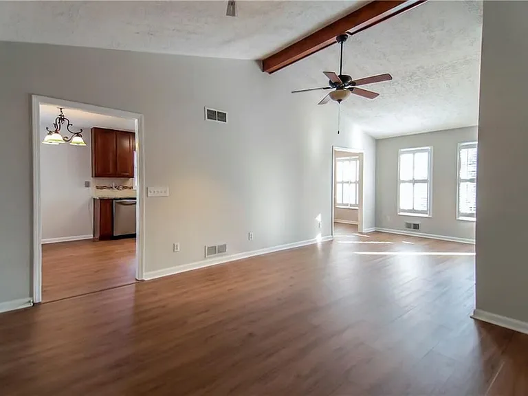 516 Faith St — Photo 17