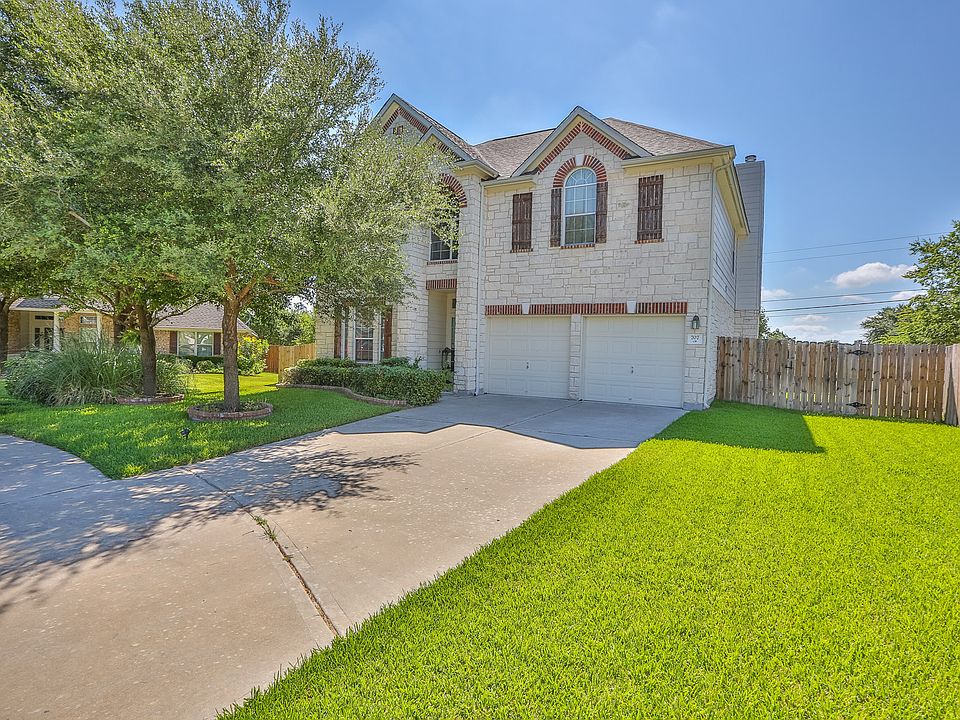 1st image of 707 Stansted Manor Dr