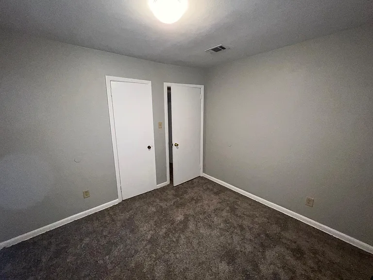 810 S Madison Dr — Photo 13