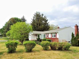 61 W Glenwood Dr, Latham, NY 12110