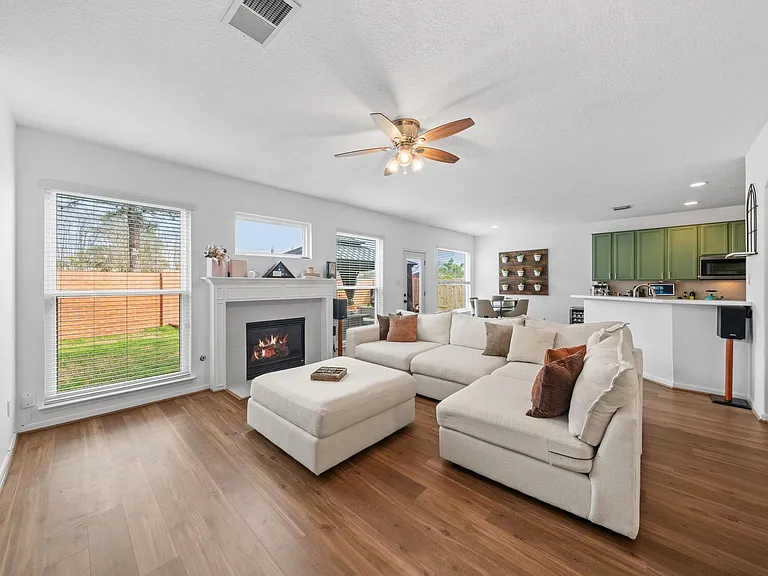 18210 Juniper Creek Ln — Photo 7