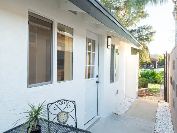 16045 Calahan St, North Hills, CA 91343