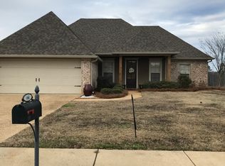 166 Lakeway Dr, Madison, MS 39110