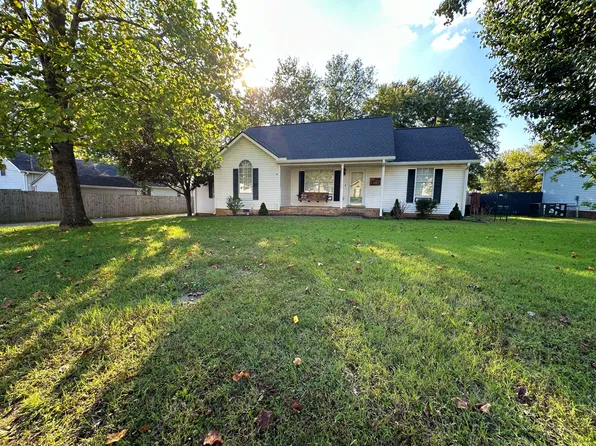 1838 Pecan Ridge Dr, Murfreesboro, TN 37128