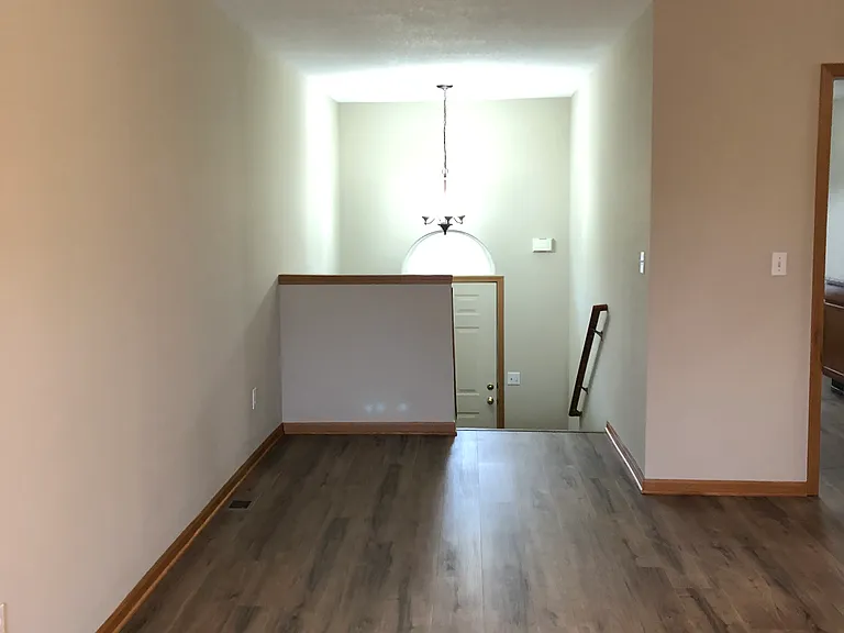 8637 N Mersington Ln — Photo 5