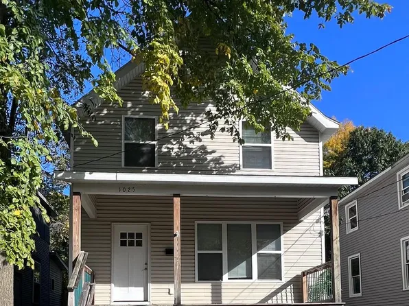 1025 Sherman St SE, Grand Rapids, MI 49506