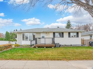 2711 Rusholme Road, Saskatoon, SK S7L 0H3