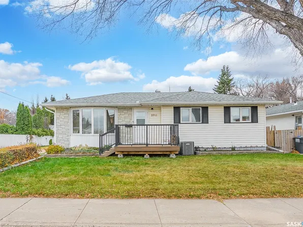2711 Rusholme Road, Saskatoon, SK S7L 0H3