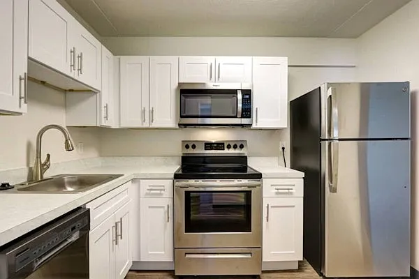 Bedford Green Apartments — Photo 1