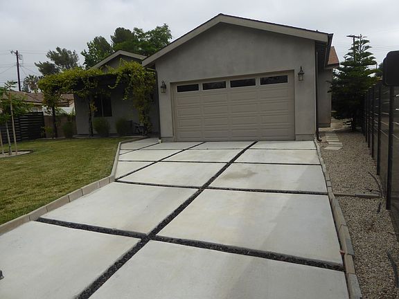 2nd image of 23033 Covello St