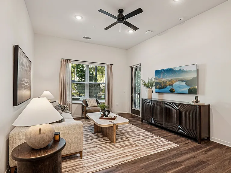 The Stadler Luxury Apartments — Photo 10