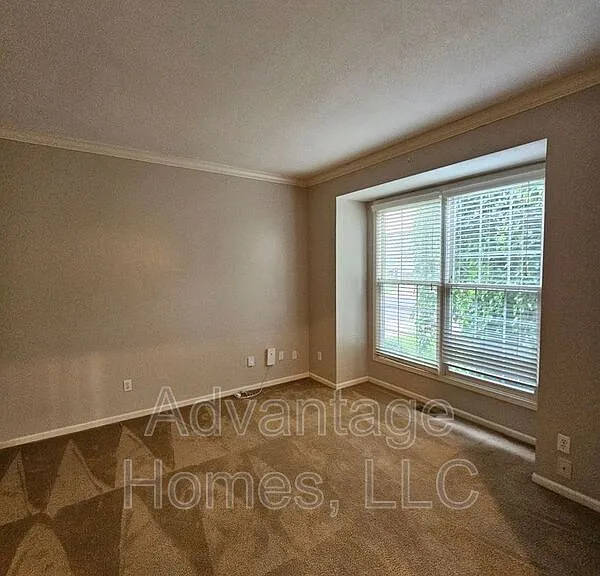 14117 Parkhill Ln — Photo 14