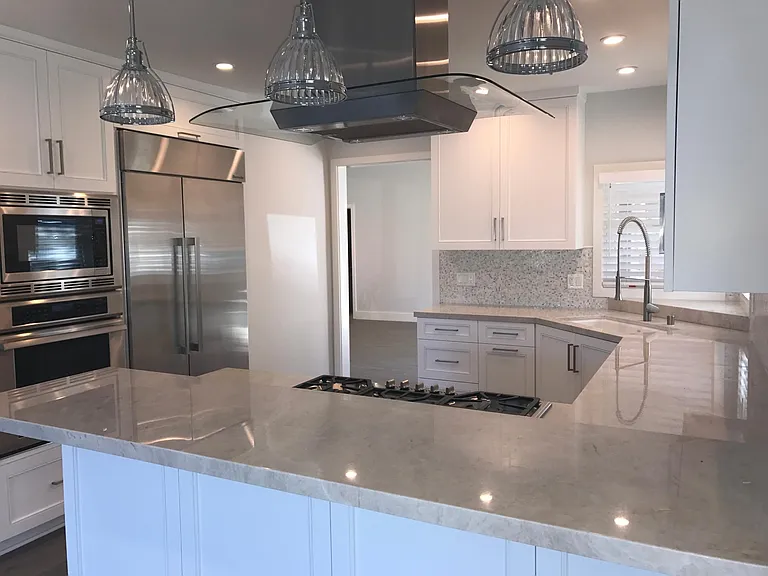 New Gourmet kitchen with Viking appliances