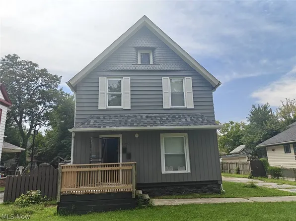 18402 Melville Rd, Cleveland, OH 44110