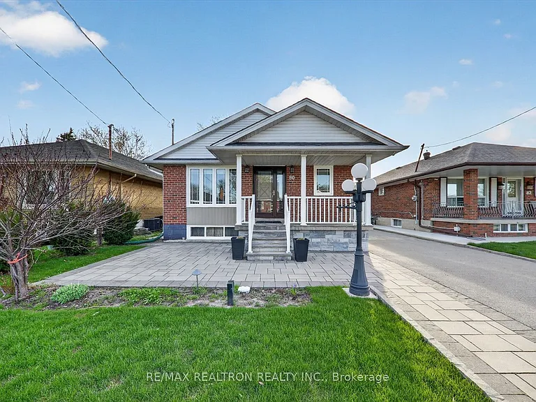 80 Waringstown Dr — Photo 1