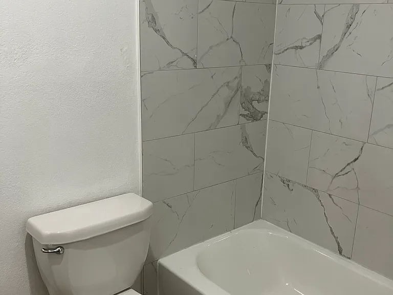 3002 Clover Ln — Photo 6