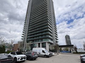 100 John St, Brampton, ON