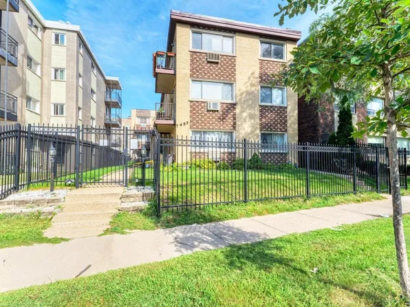 (undisclosed Address), Chicago, IL 60626