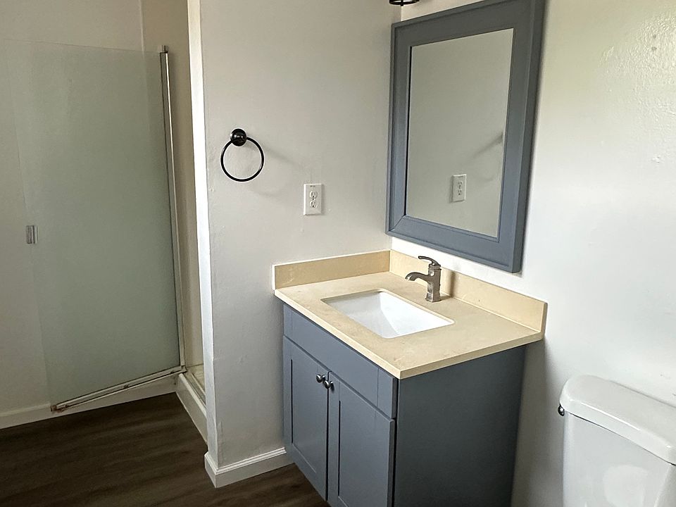 2nd image of 608 Fig Ln