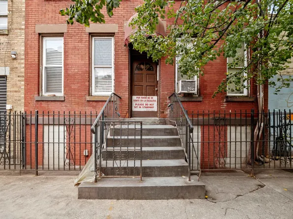 207 15th Street image 2 of 19