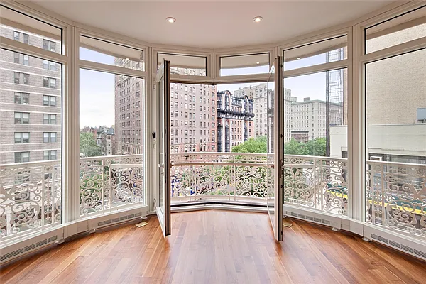 Rented by Douglas Elliman | media 21