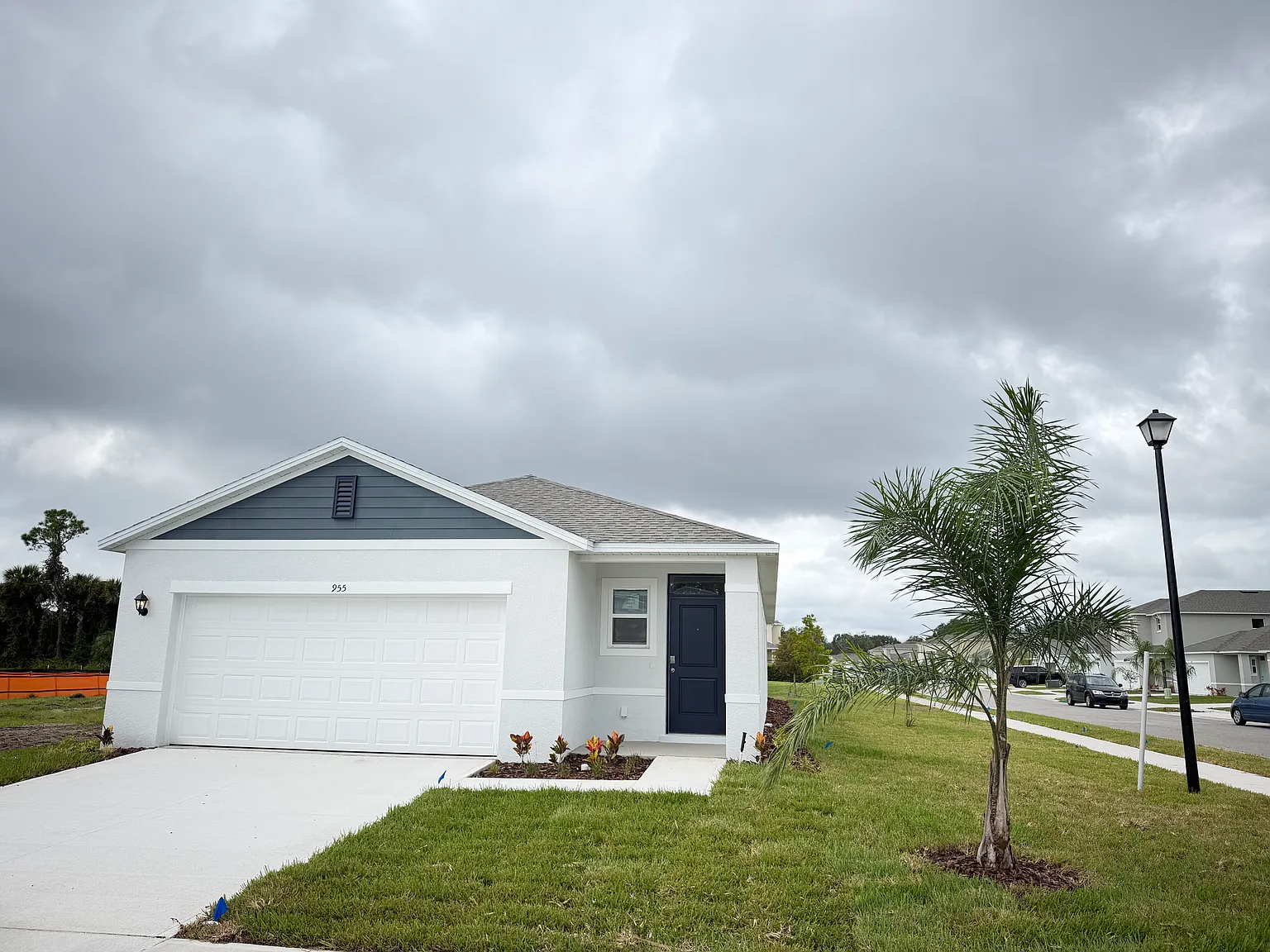 4 bed, 1700 sqft, $2,975 — Photo 1