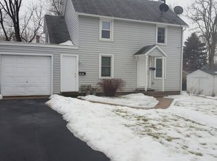 502 W Blackman St, Harvard, IL 60033