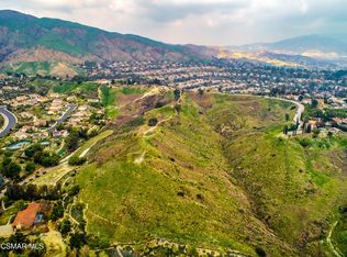 17900 Bull Canyon Rd, Granada Hills, CA 91344