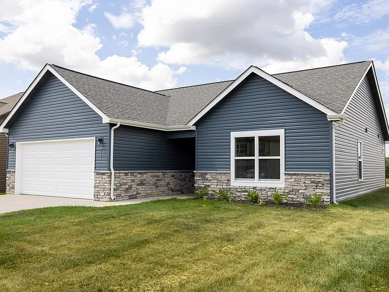 504 Ayden Ln — Photo 1