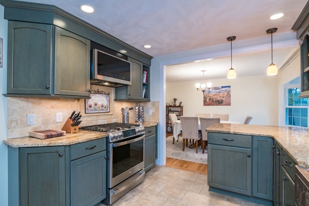 435 Converse St, Longmeadow, MA - View 5