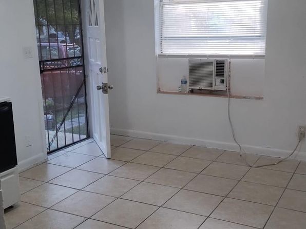 jacksonville-florida-154636371 picture