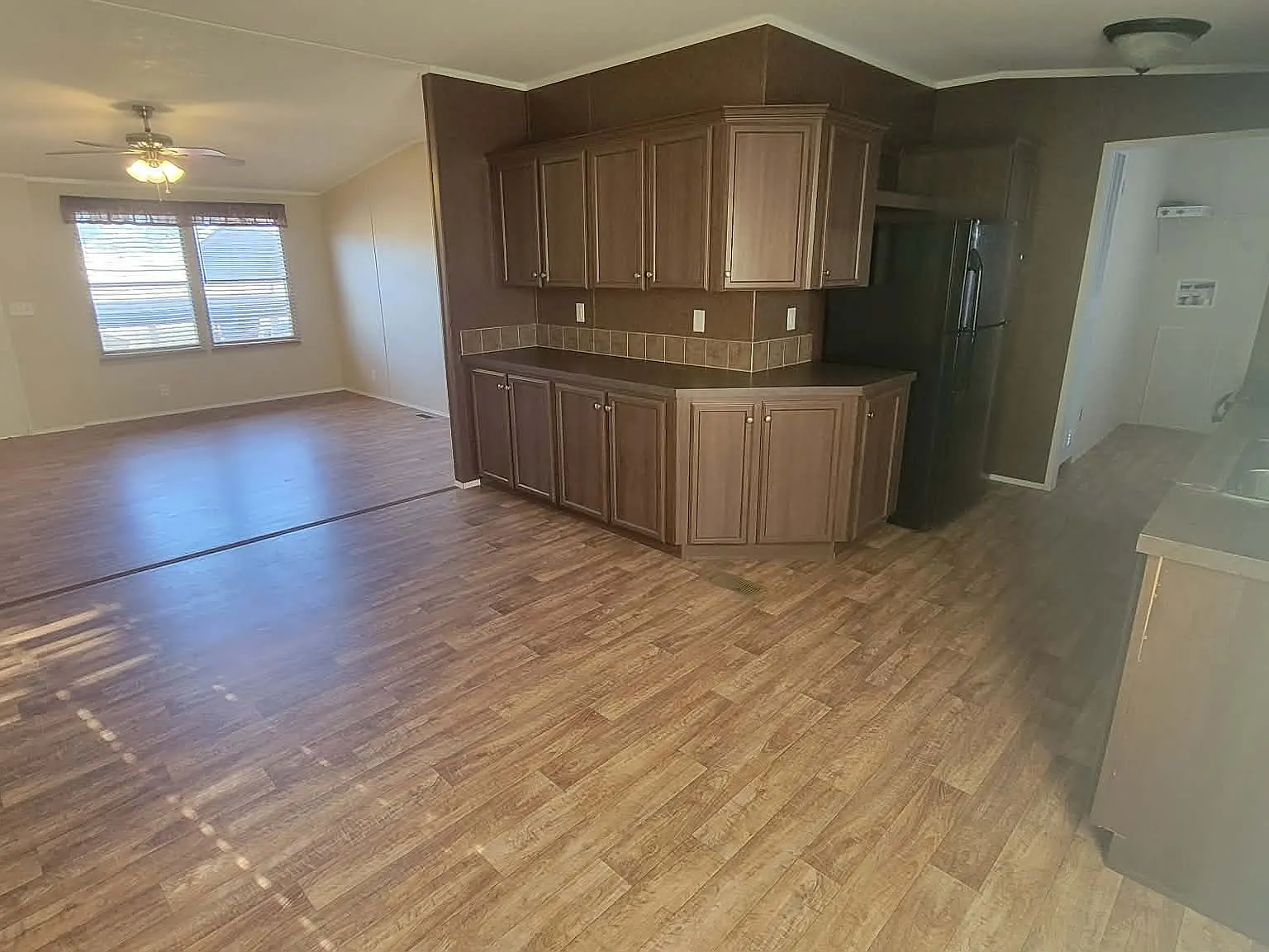 3 bed, 1260 sqft, $1,700 — Photo 3
